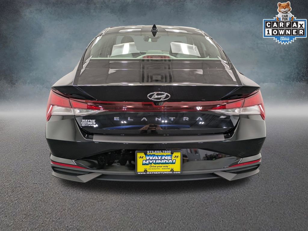 Used 2023 Hyundai Elantra SEL image 5