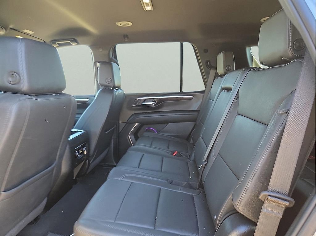 Used 2025 Chevrolet Tahoe Z71 AWD/4WD image 14