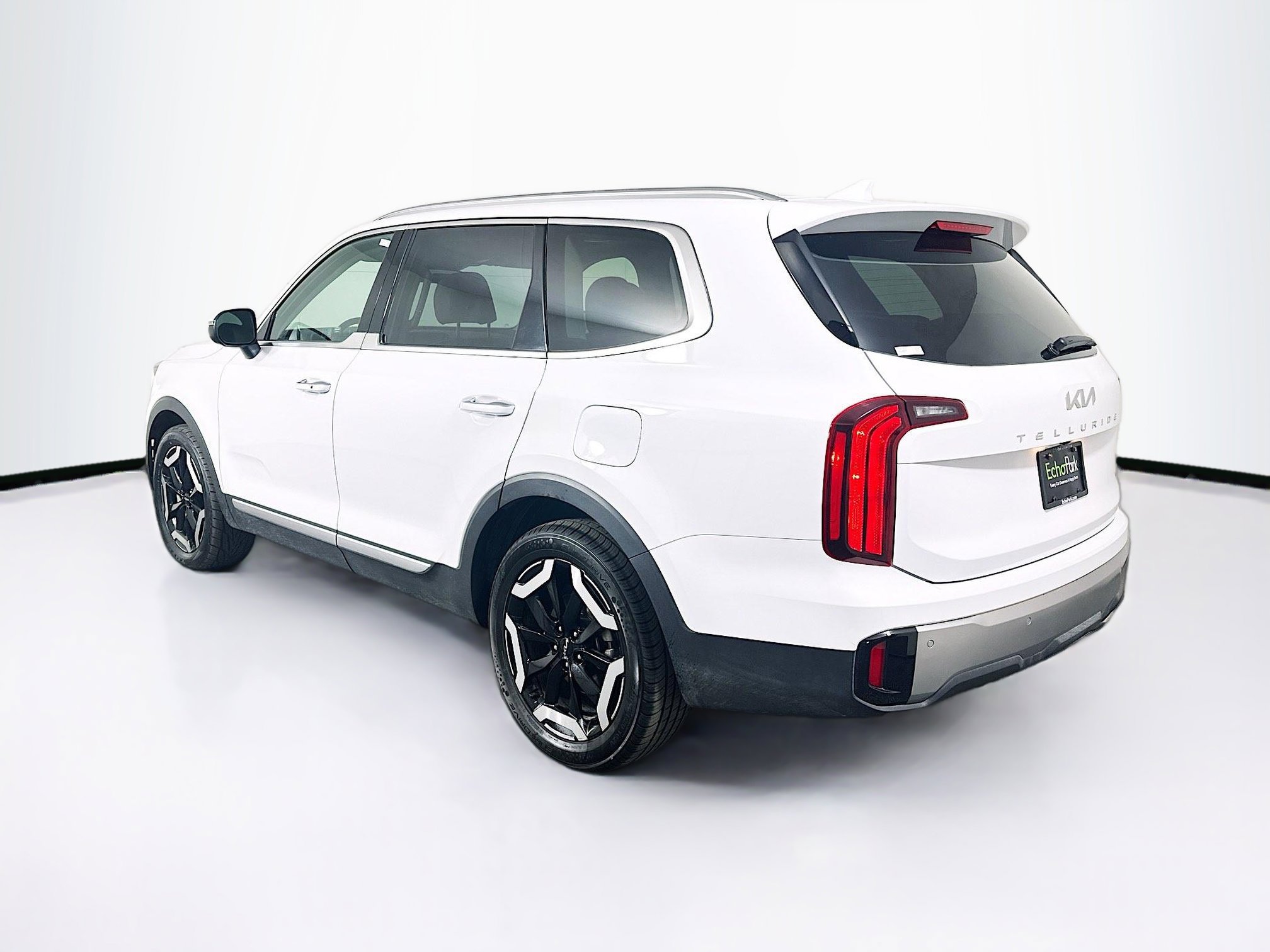Used 2025 Kia Telluride S image 5