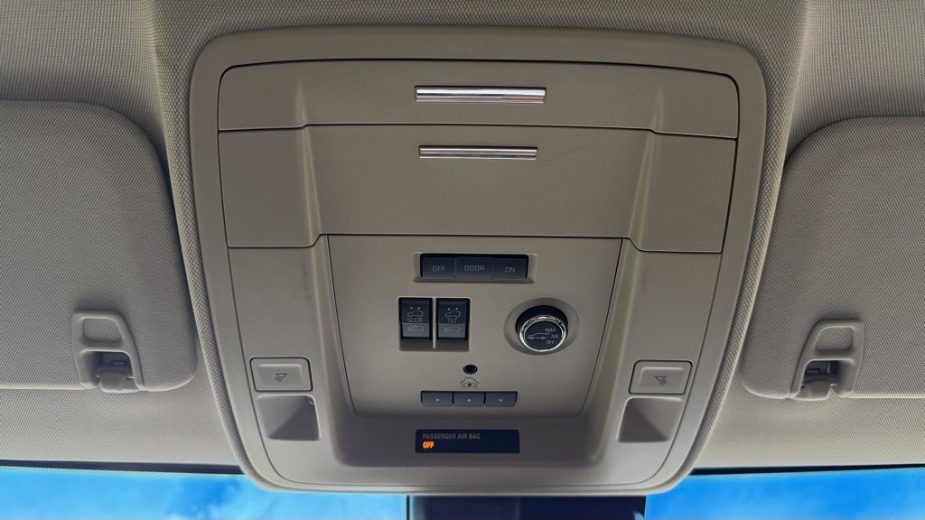 Used 2018 Chevrolet Tahoe Premier image 35