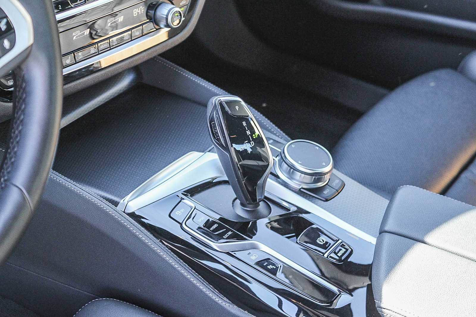 Certified 2023 BMW 530e w/ M Sport Package image 19