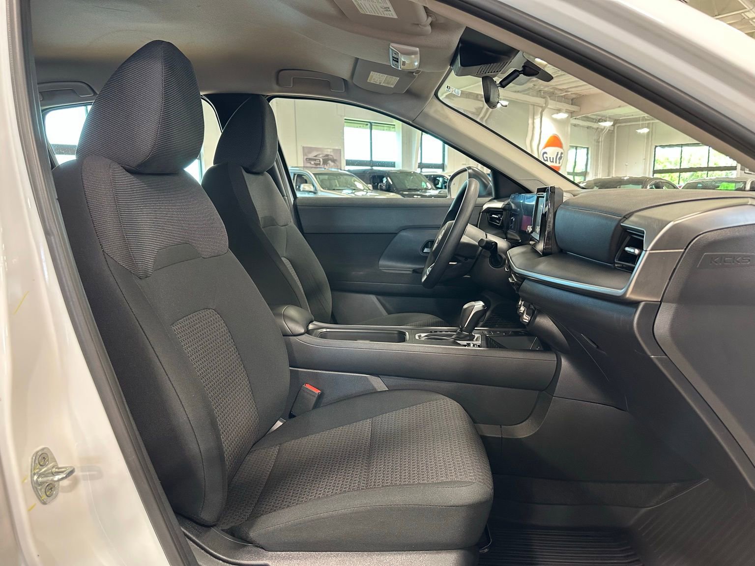 Used 2025 Nissan Kicks S image 37