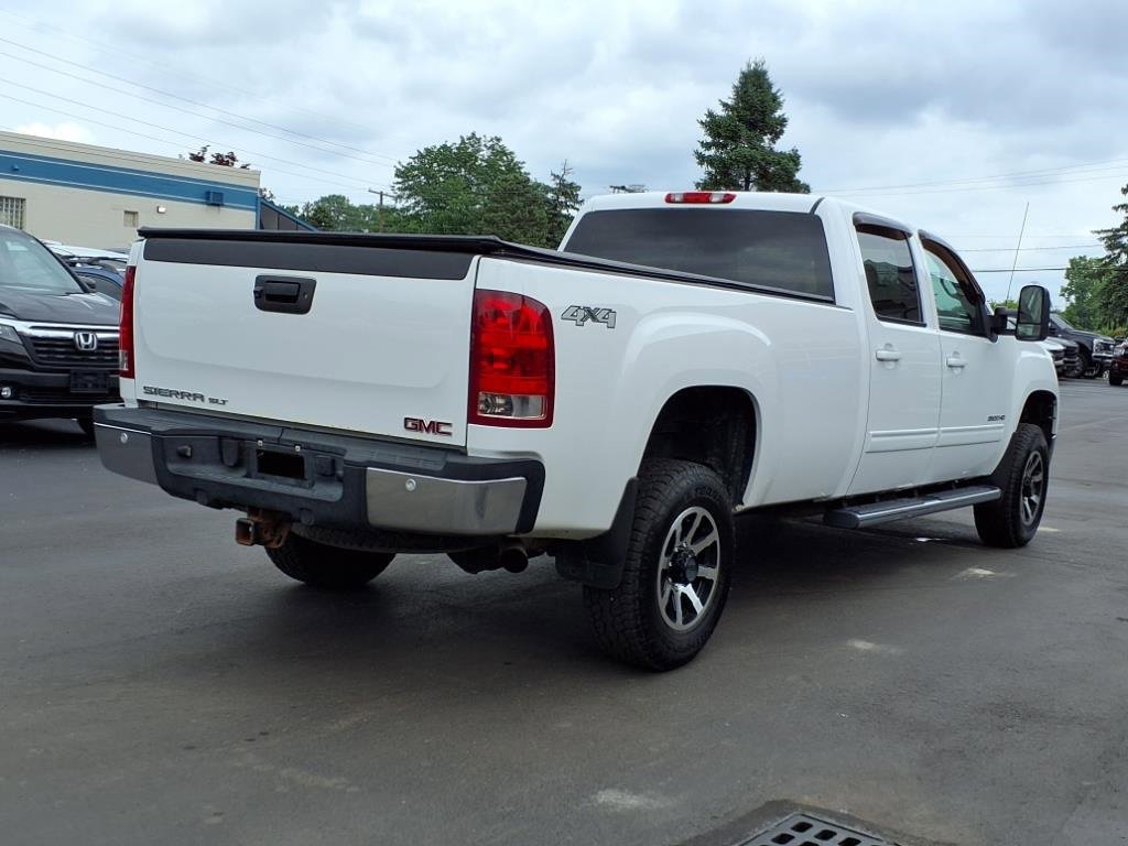 Used 2010 GMC Sierra 3500 SLT w/ SLT Convenience Package image 5