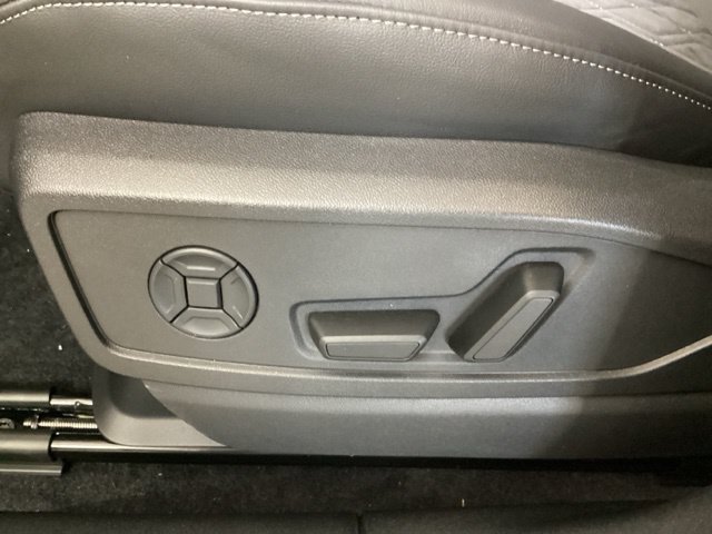 New 2025 Audi SQ5 Premium Plus AWD/4WD image 14