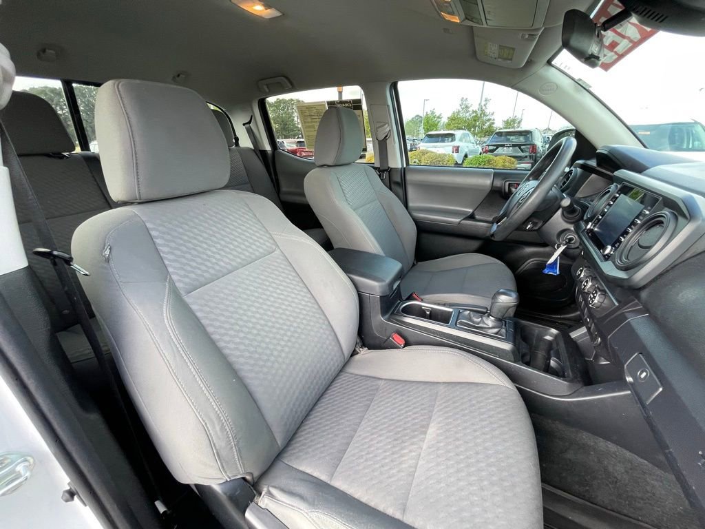Used 2022 Toyota Tacoma SR w/ SR Convenience Package image 30