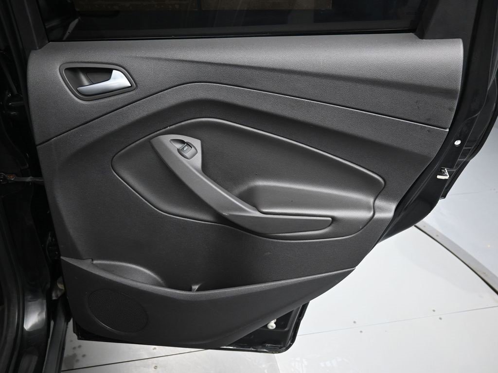 Used 2013 Ford Escape SE image 32