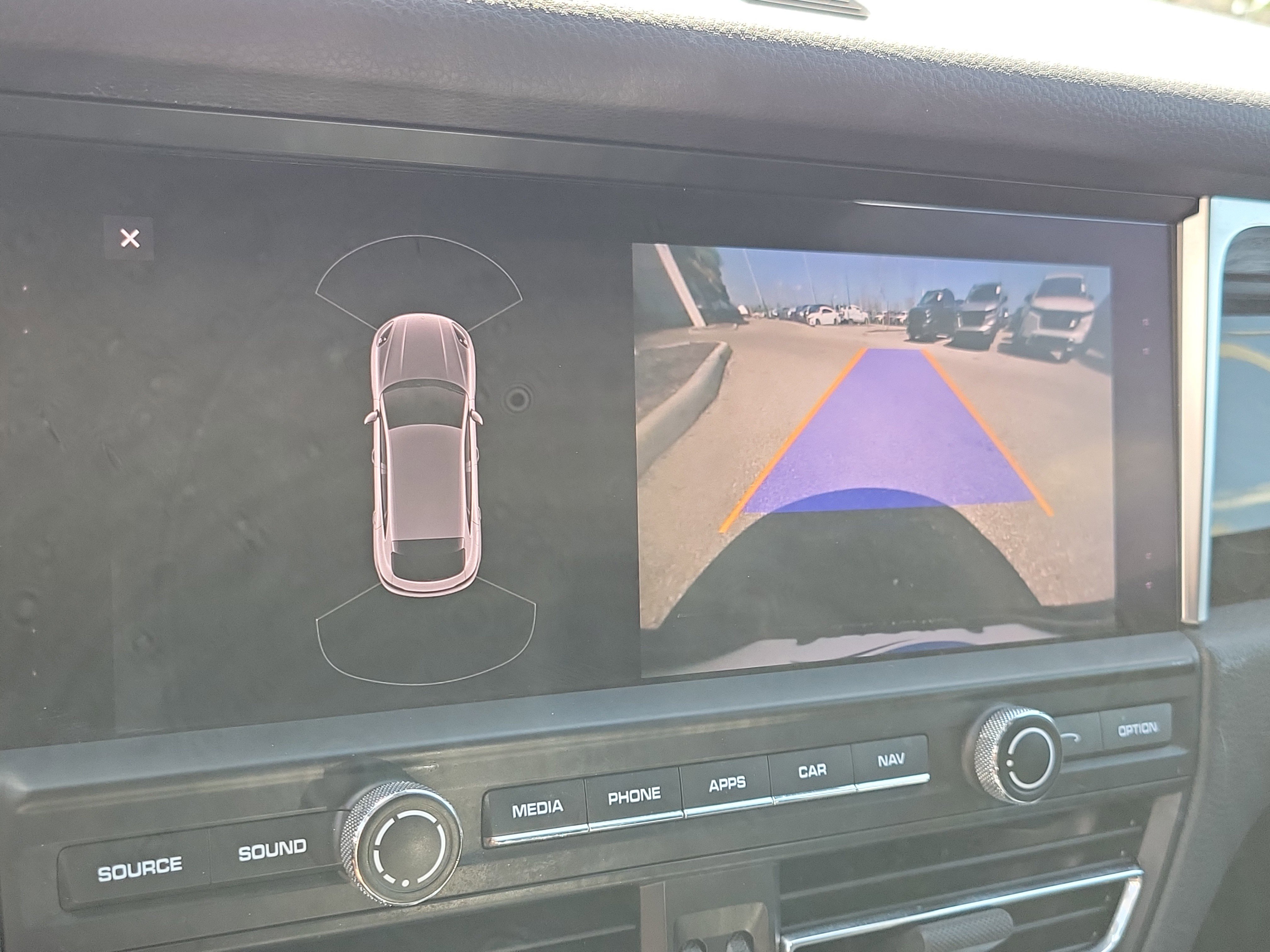 Used 2019 Porsche Macan image 27