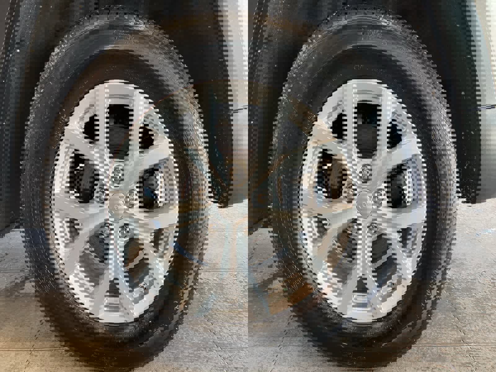 Used 2023 Jeep Grand Cherokee Limited image 9