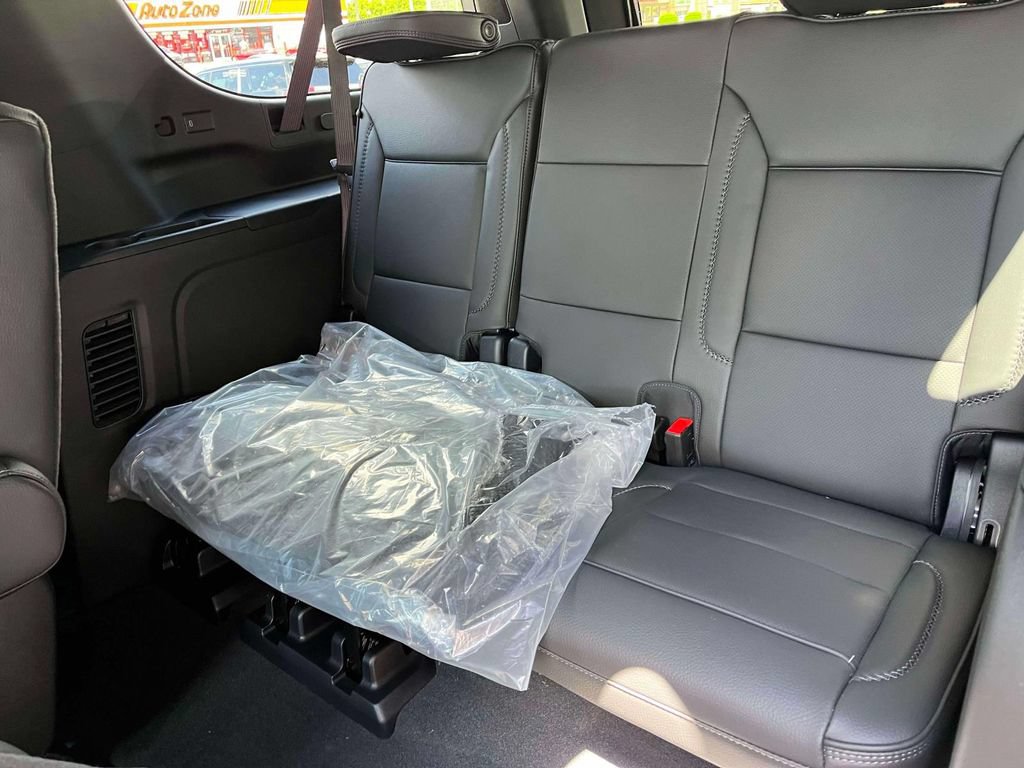 New 2026 GMC Yukon XL Denali AWD/4WD image 18
