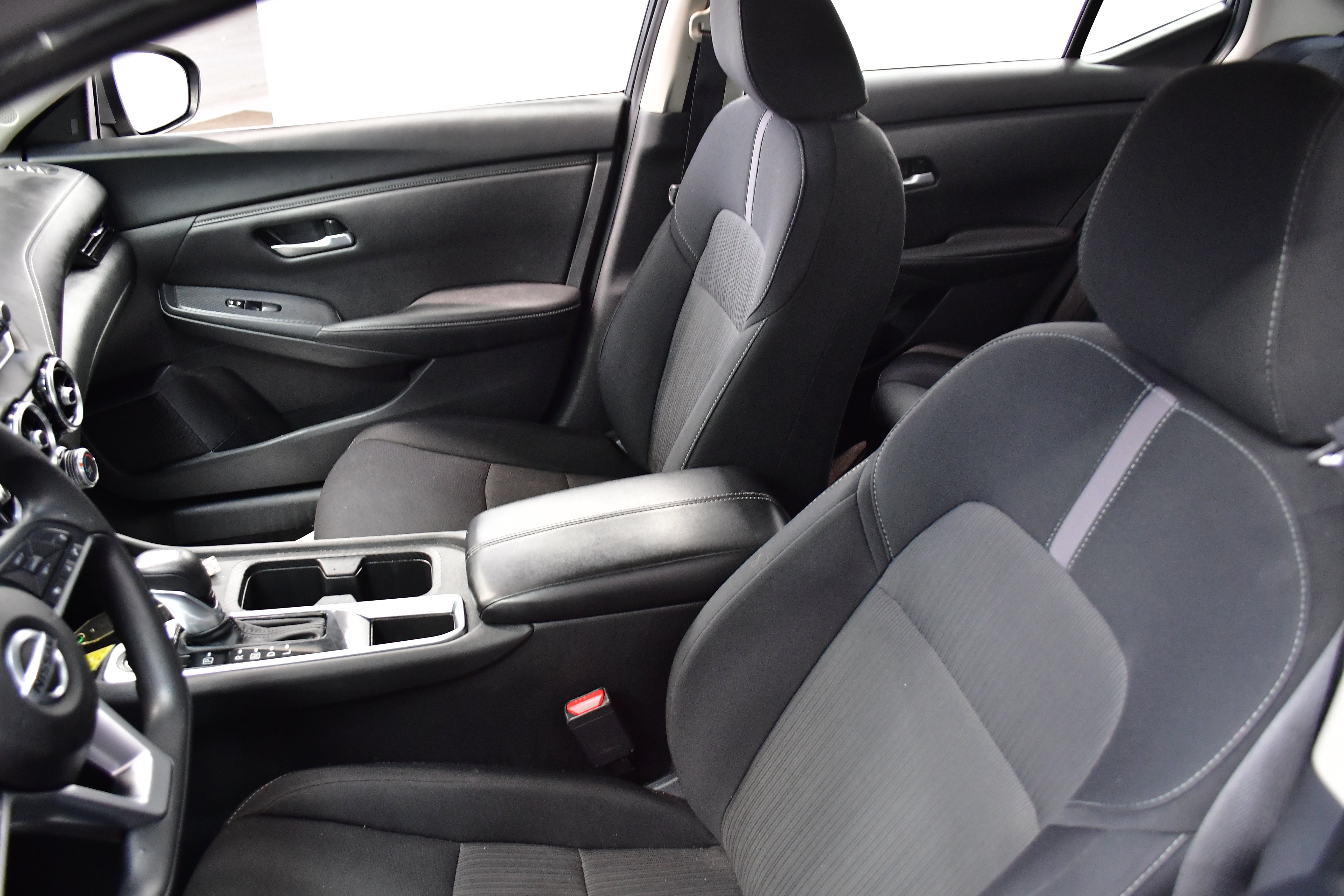 Used 2023 Nissan Sentra SV image 8