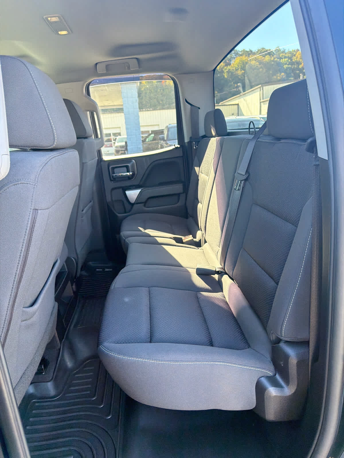 Used 2019 Chevrolet Silverado 1500 LT RWD image 12