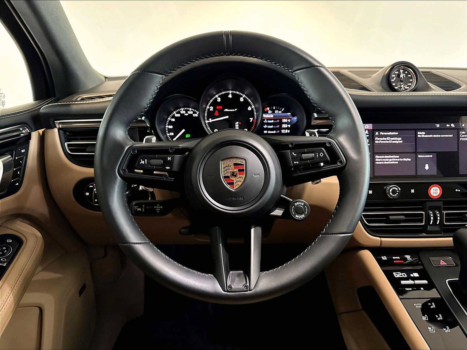Used 2026 Porsche Macan Turbo AWD/4WD image 18