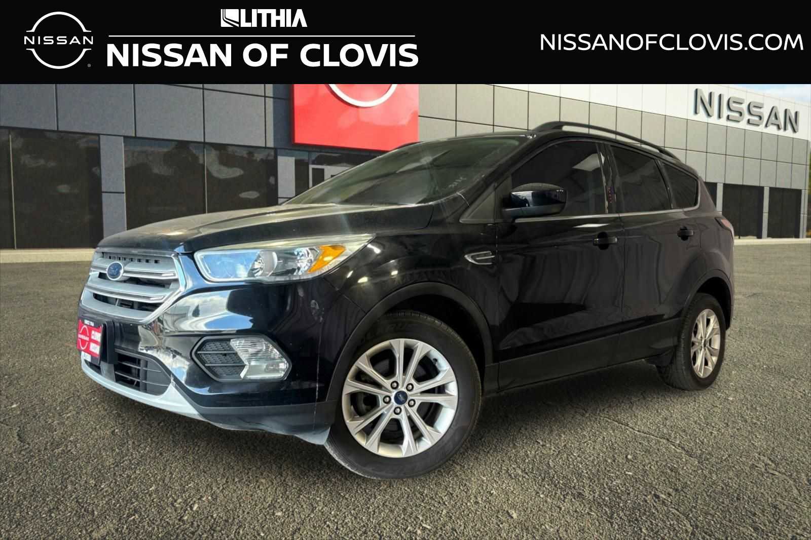 Used 2018 Ford Escape SE w/ Ford Safe & Smart Package FWD image 1