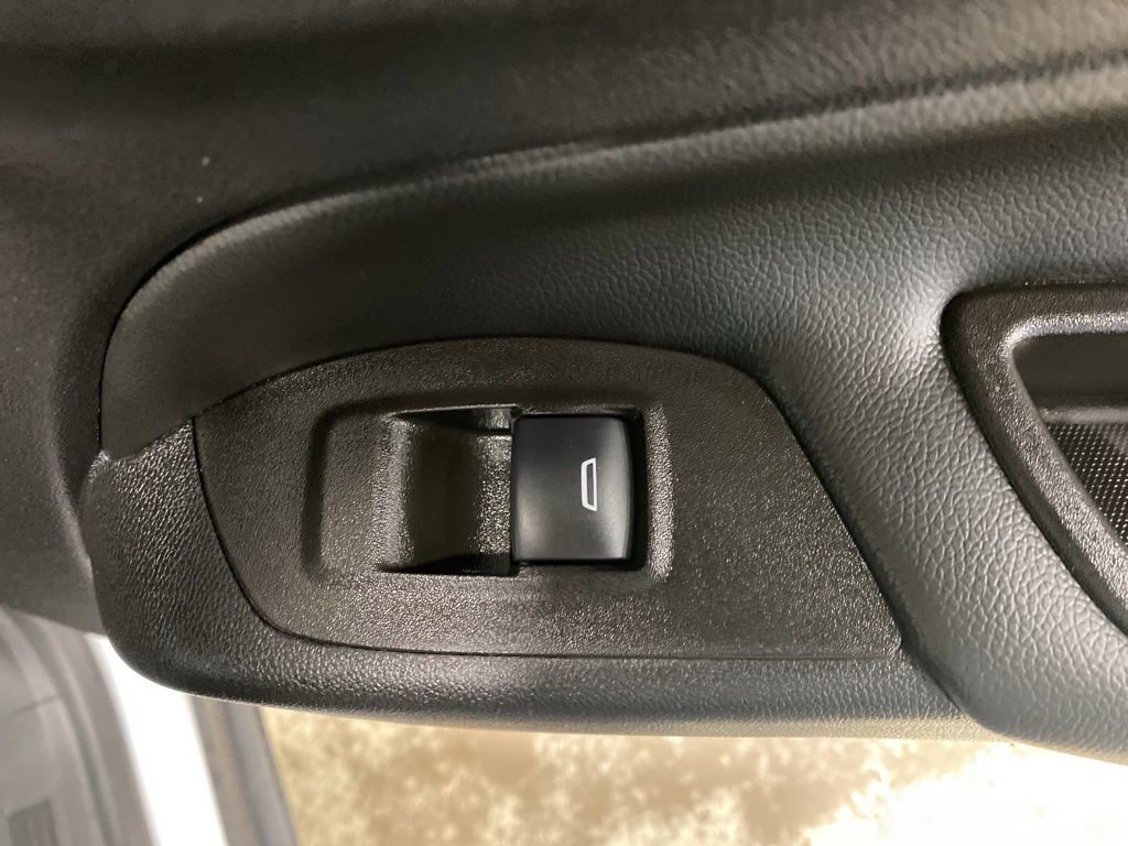 Used 2023 Chevrolet Equinox LT image 15