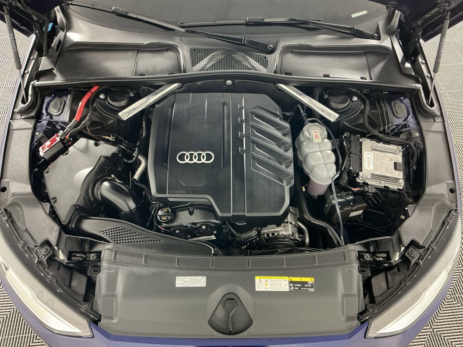 Used 2021 Audi A4 2.0T Premium w/ Convenience Package image 23