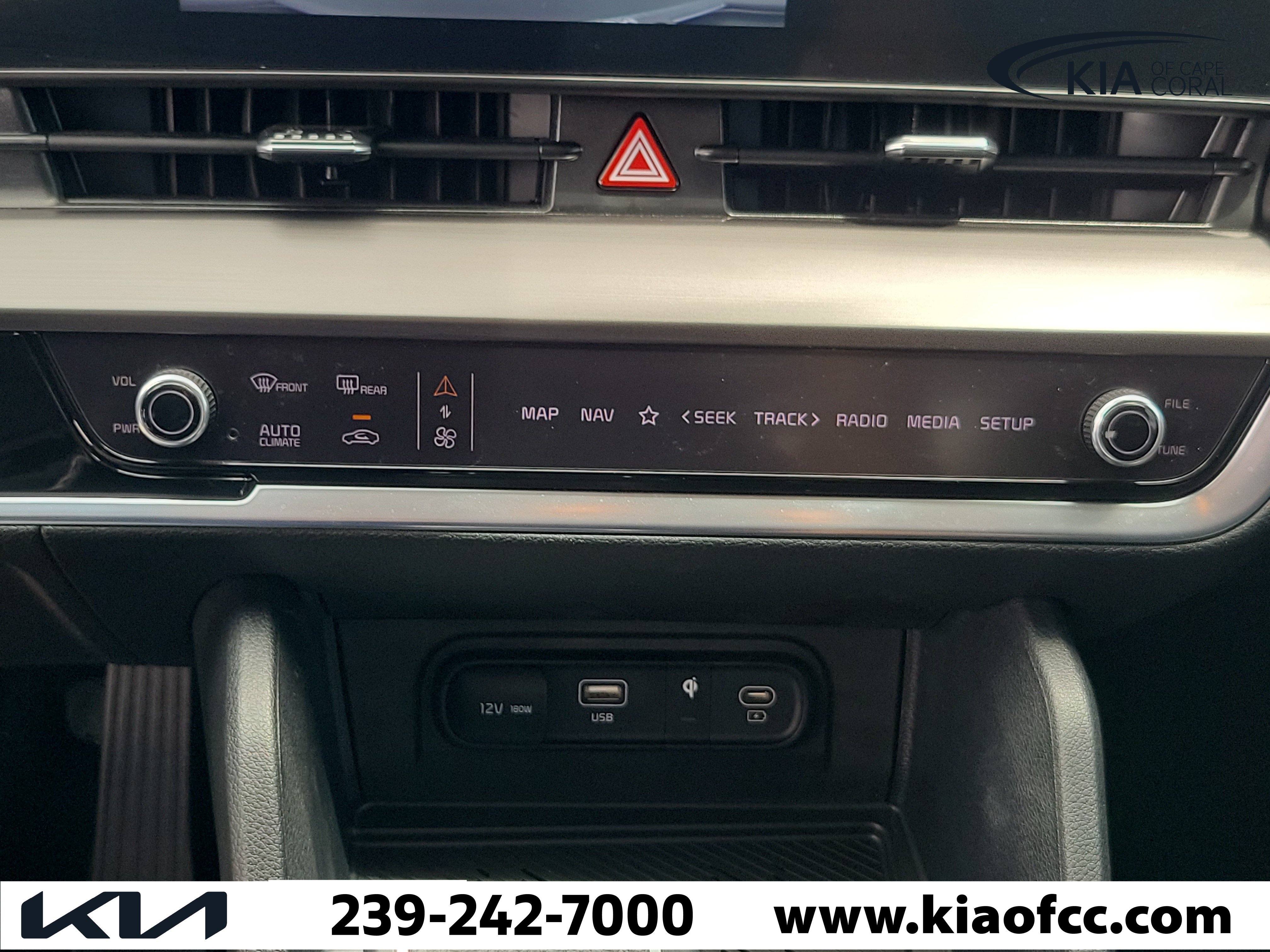 Certified 2025 Kia Sportage EX FWD image 27