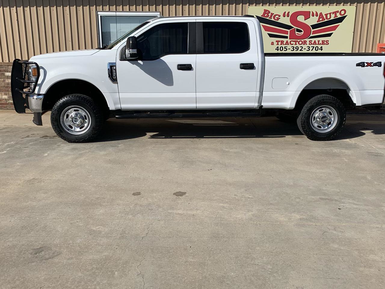 Used 2022 Ford F250 XL w/ Power Equipment Group AWD/4WD image 5