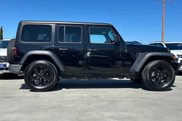 Used 2022 Jeep Wrangler Unlimited Sport AWD/4WD image 2