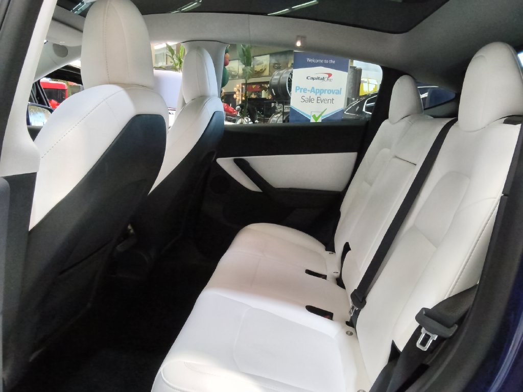 Used 2022 Tesla Model Y Performance AWD/4WD image 13