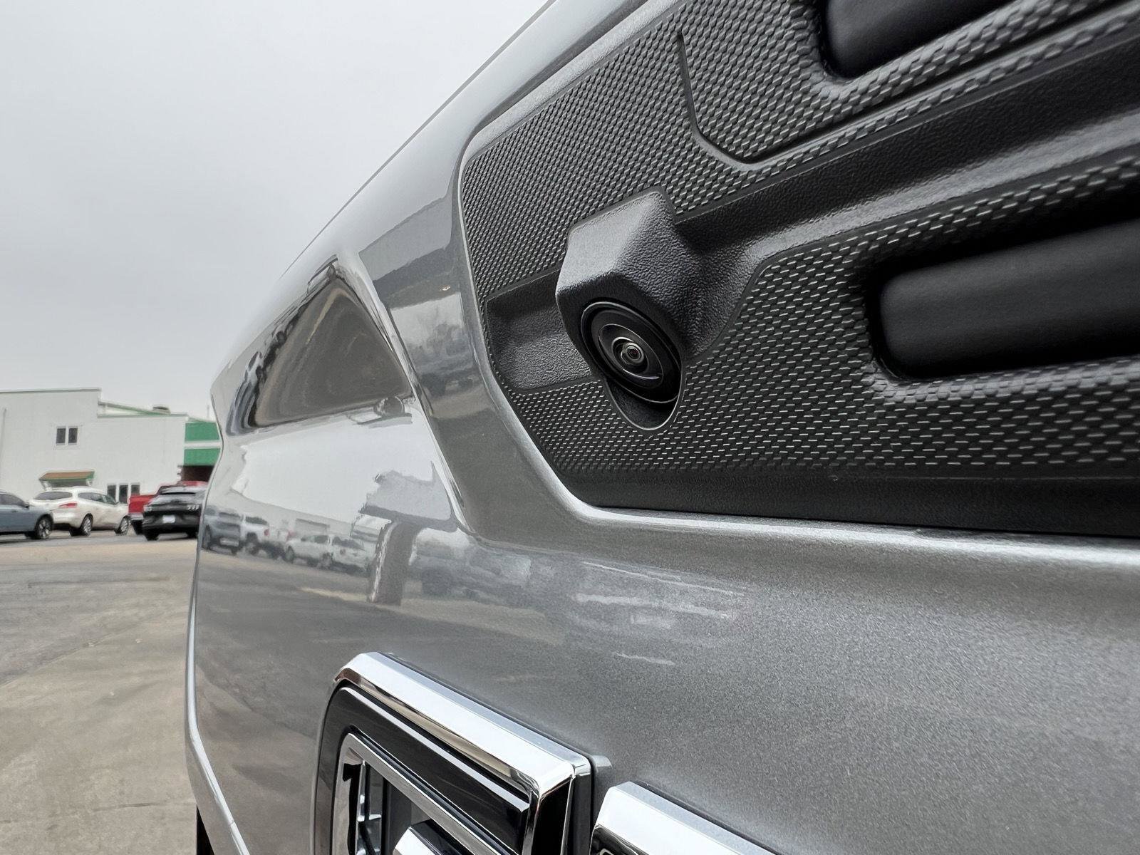 New 2026 GMC Sierra 2500 Denali Ultimate image 8