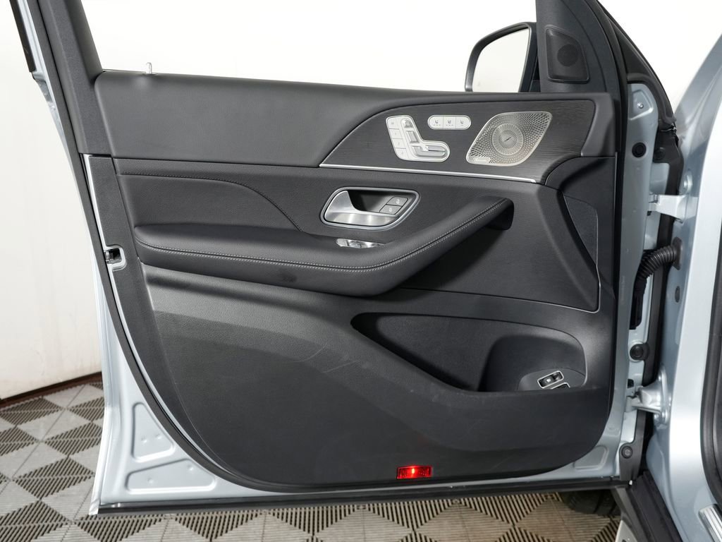 Certified 2025 Mercedes-Benz GLE 450e 4MATIC image 29