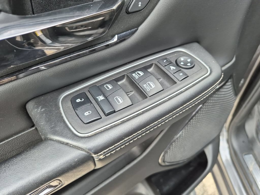 Used 2023 RAM 1500 Limited AWD/4WD image 13