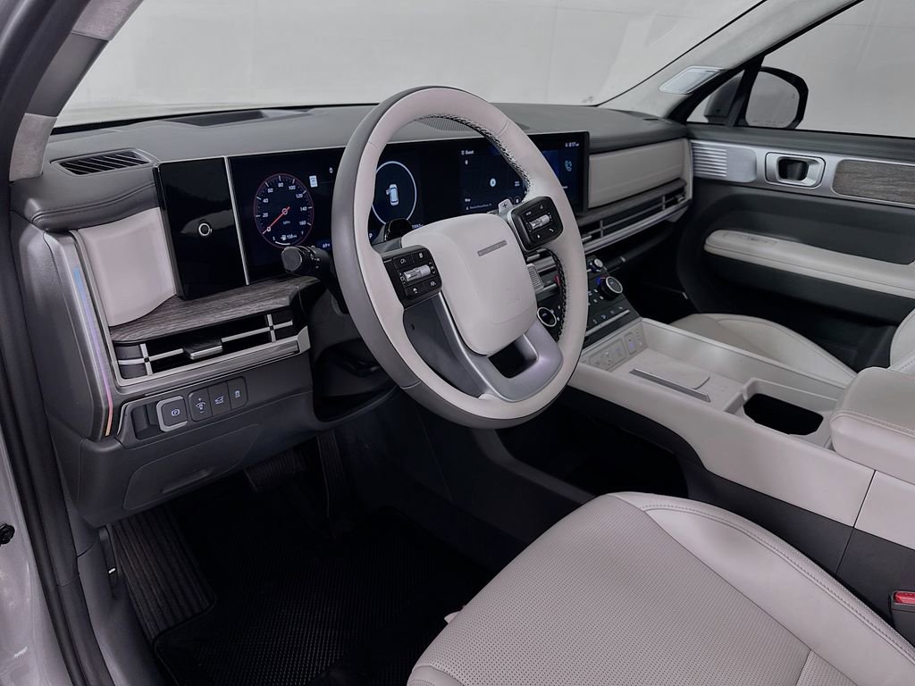 Certified 2025 Hyundai Santa Fe Calligraphy image 9