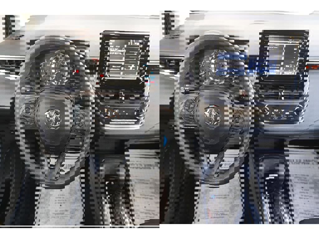 Used 2020 Toyota Corolla LE image 13