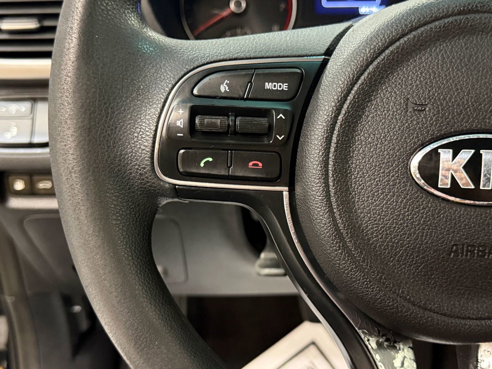 Used 2016 Kia Optima LX w/ LX Convenience Package image 28