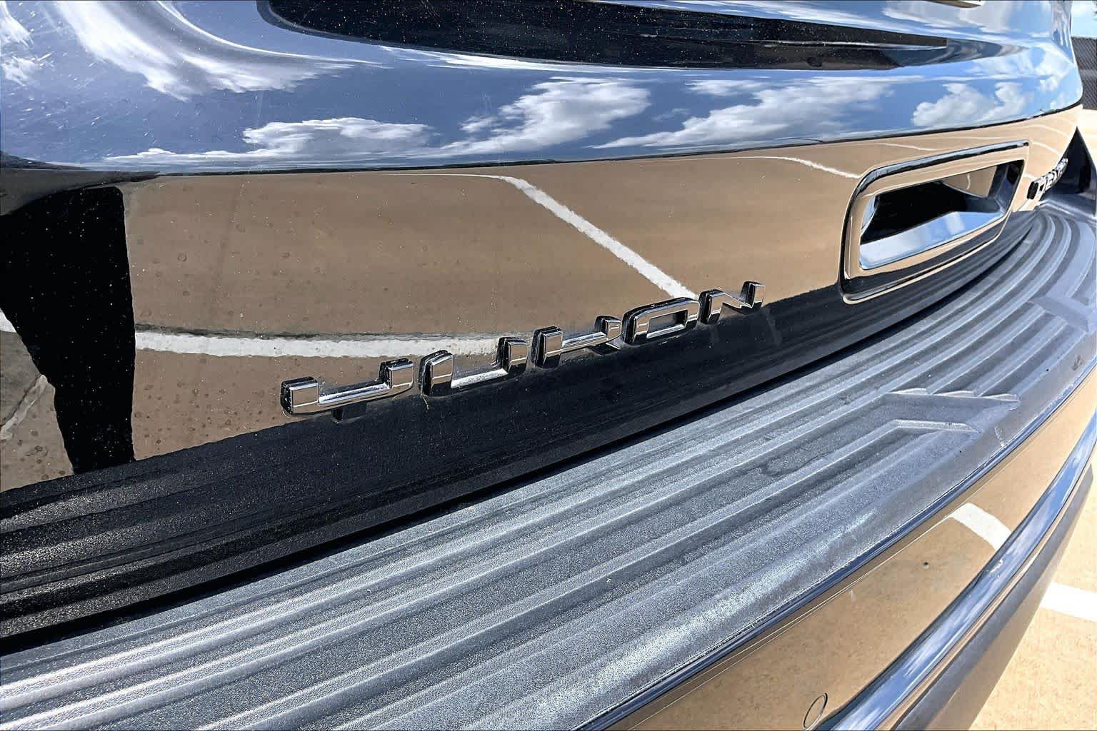 Used 2024 GMC Yukon XL Denali Ultimate AWD/4WD image 31
