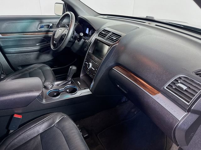 Used 2016 Ford Explorer Limited AWD/4WD image 31