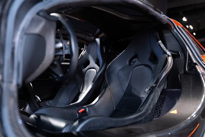 Used 2014 McLaren P1 RWD image 15