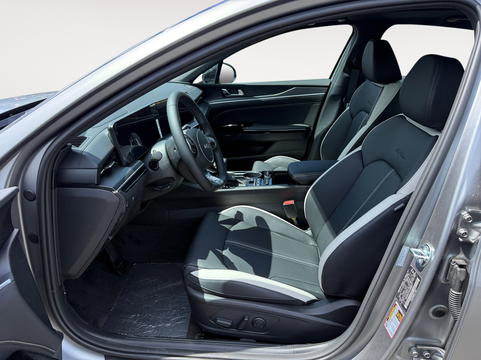 New 2026 Kia K5 GT-Line w/ GT-Line Premium Package FWD image 10