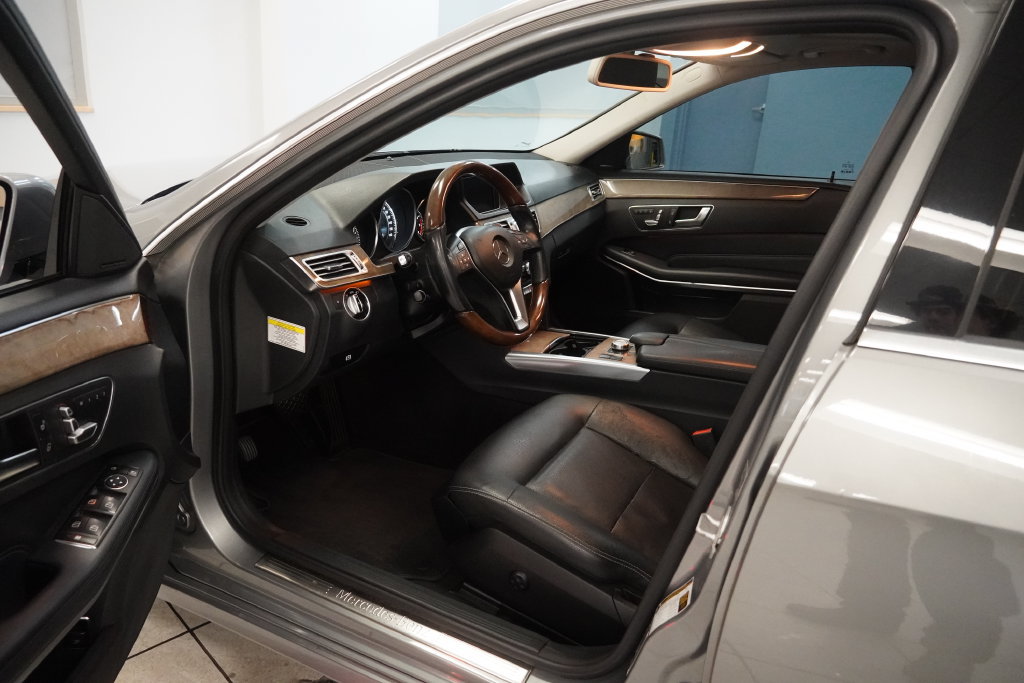 Used 2014 Mercedes-Benz E 350 4MATIC Sedan w/ Premium 1 Package image 12