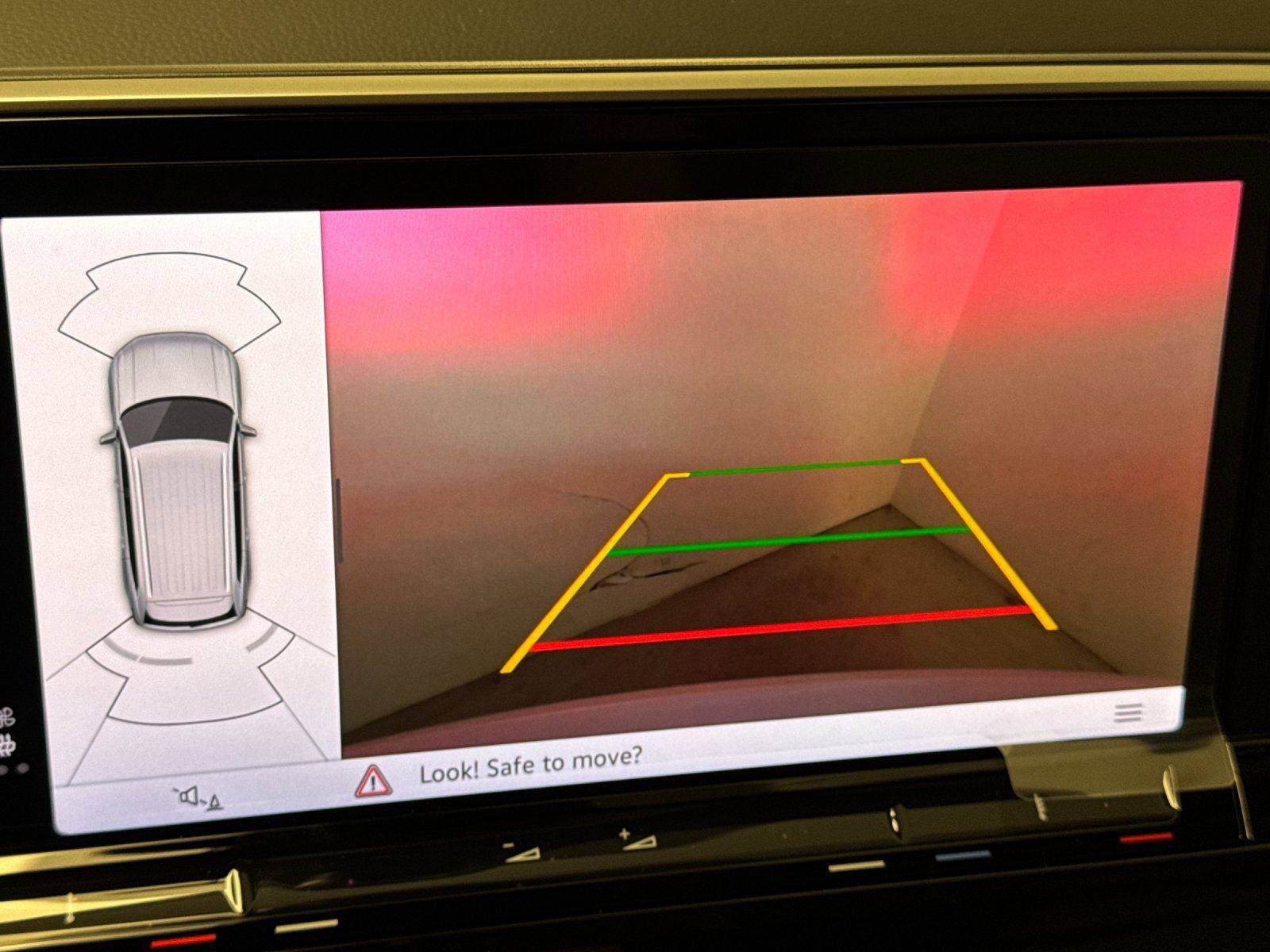 New 2026 Volkswagen Atlas SE image 18