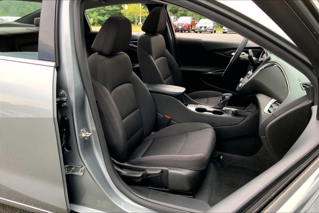 Used 2024 Chevrolet Malibu LT image 6