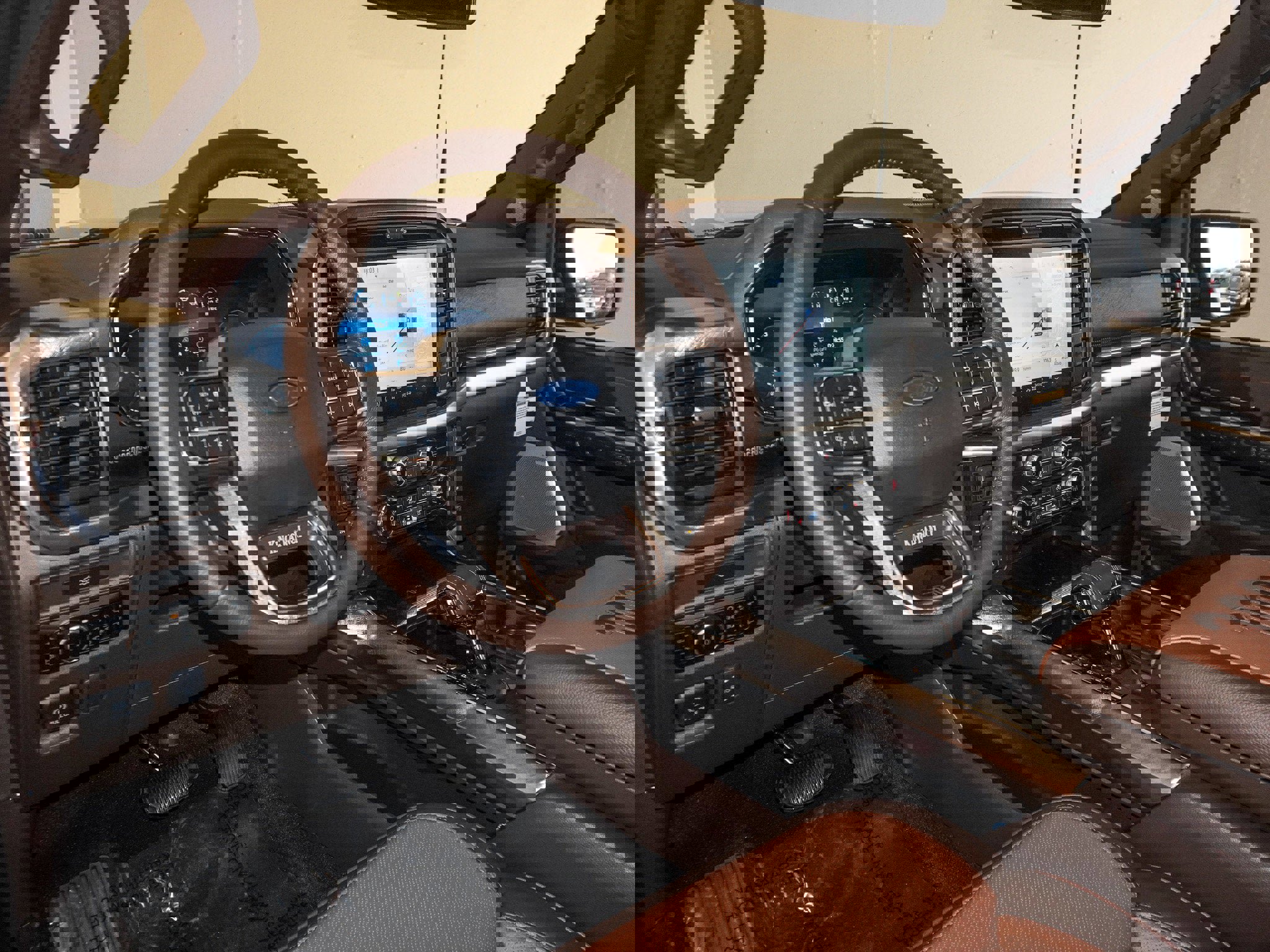 New 2026 Ford F150 King Ranch w/ Equipment Group 601A High image 31