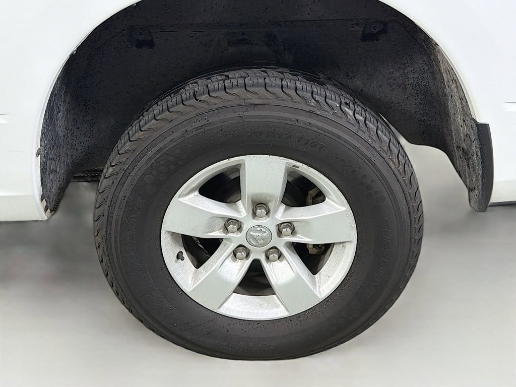 Used 2022 RAM 1500 Classic SLT image 30