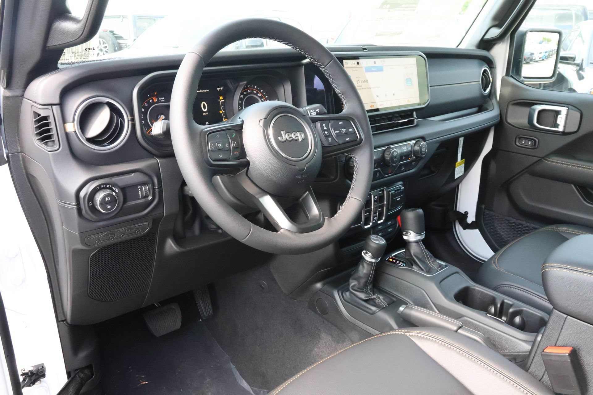 New 2026 Jeep Gladiator Sport AWD/4WD image 3