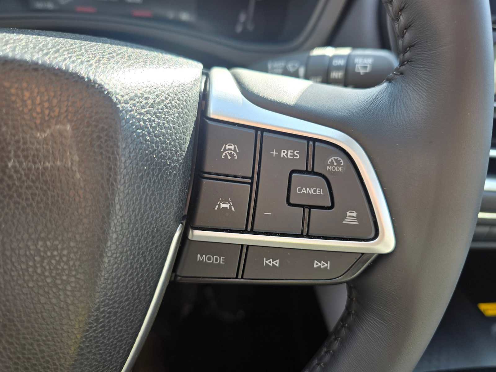 Used 2024 Toyota Grand Highlander XLE image 32