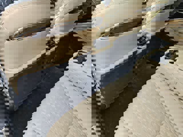 Used 2023 Lexus LS 500 AWD w/ Interior Upgrade Package image 19