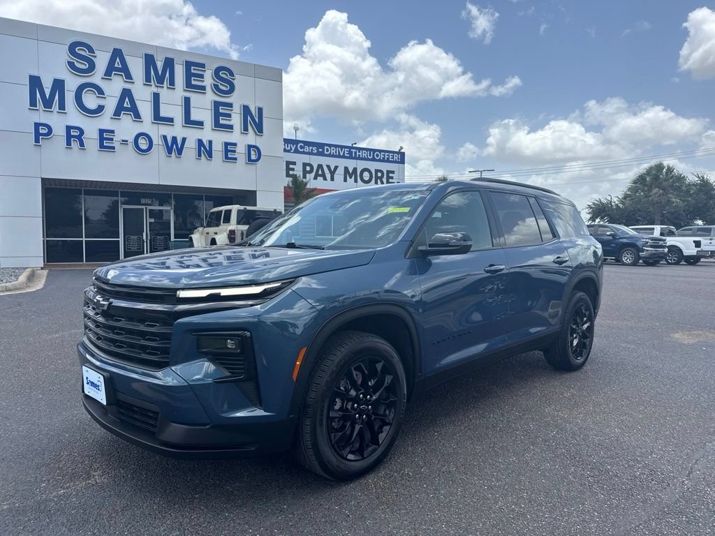 Used 2026 Chevrolet Traverse LT w/ Midnight/Sport Edition FWD video 1