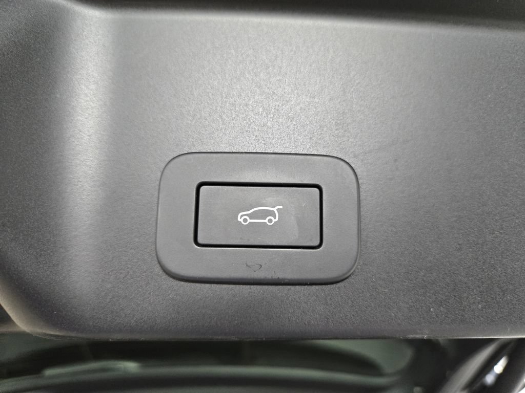 Used 2025 Land Rover Range Rover Evoque Dynamic SE AWD/4WD image 47