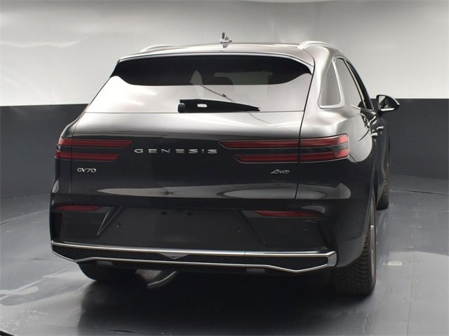 Used 2026 Genesis GV70 2.5T Advanced image 7