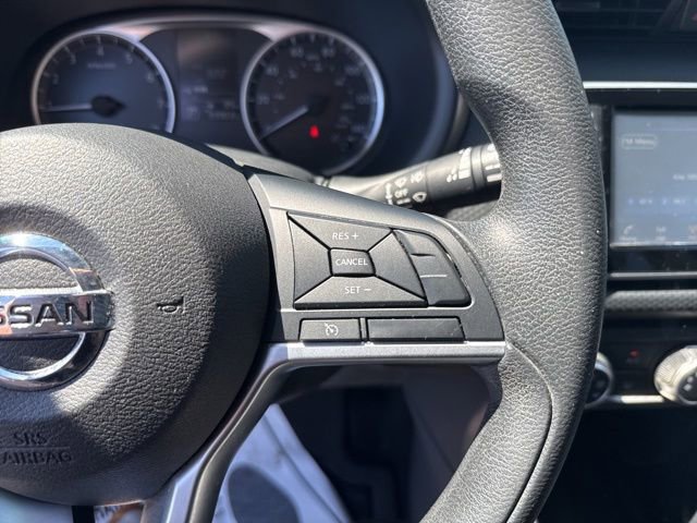 Used 2021 Nissan Kicks S FWD image 17