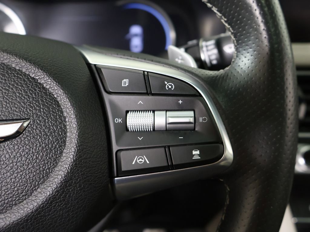 Used 2023 Genesis G70 2.0T w/ Sport Prestige Package image 47