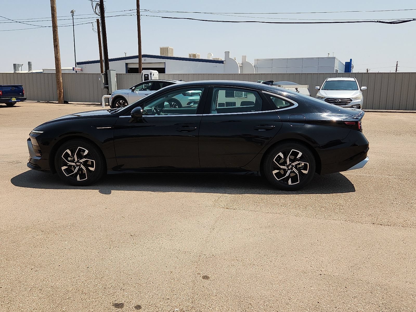 Used 2025 Hyundai Sonata SEL FWD image 1