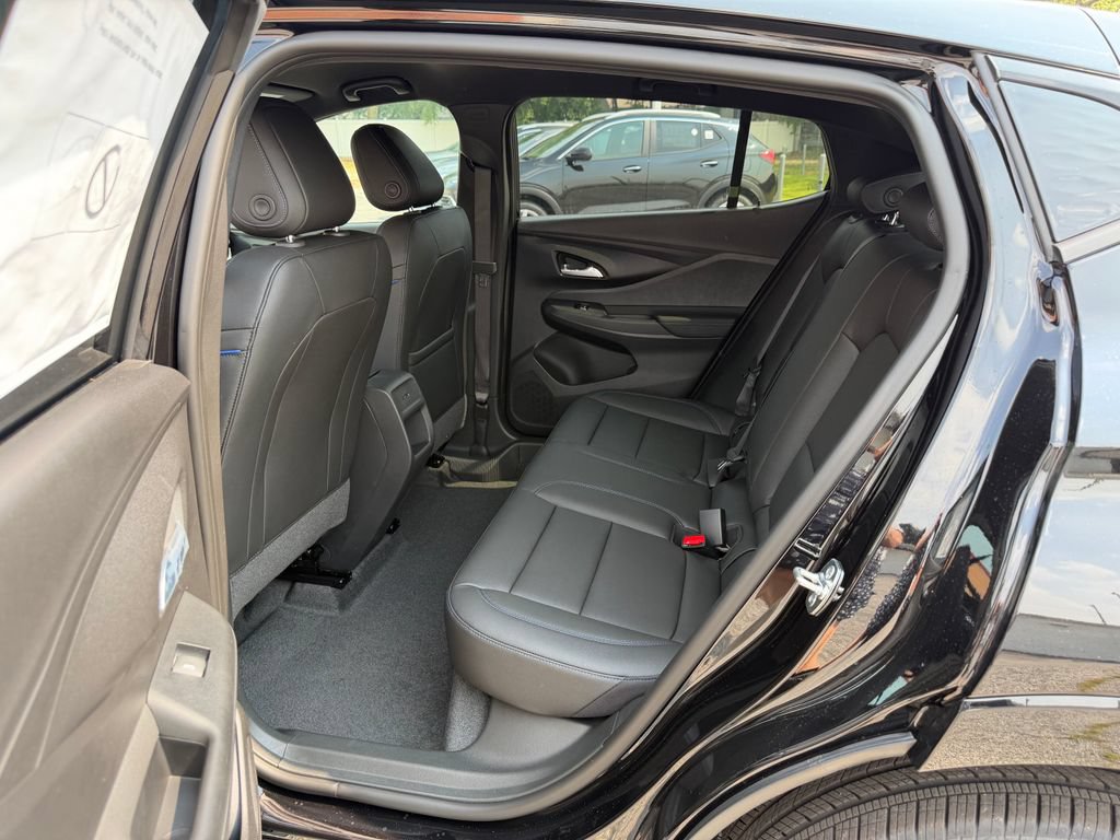 New 2026 Buick Envista Sport Touring w/ Convenience II Package FWD image 19