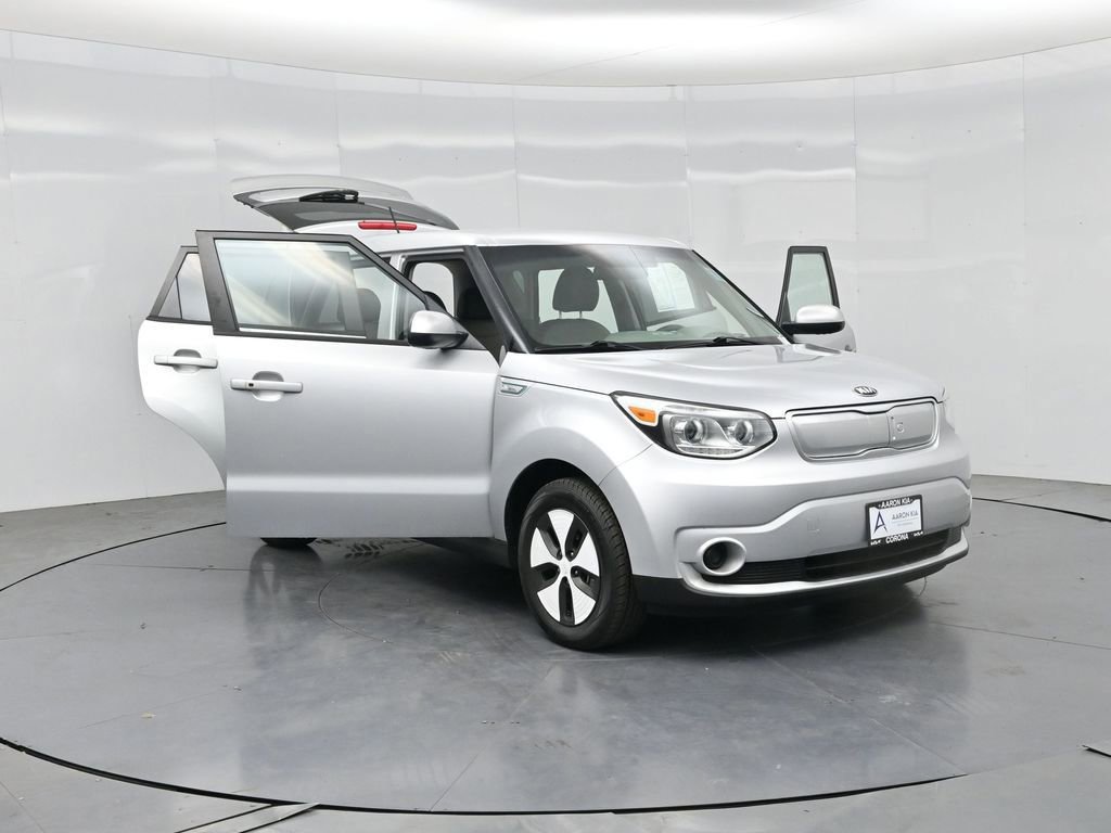 Used 2016 Kia Soul EV FWD image 31