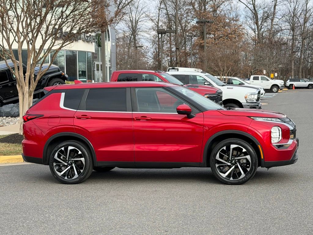 Used 2022 Mitsubishi Outlander ES image 5